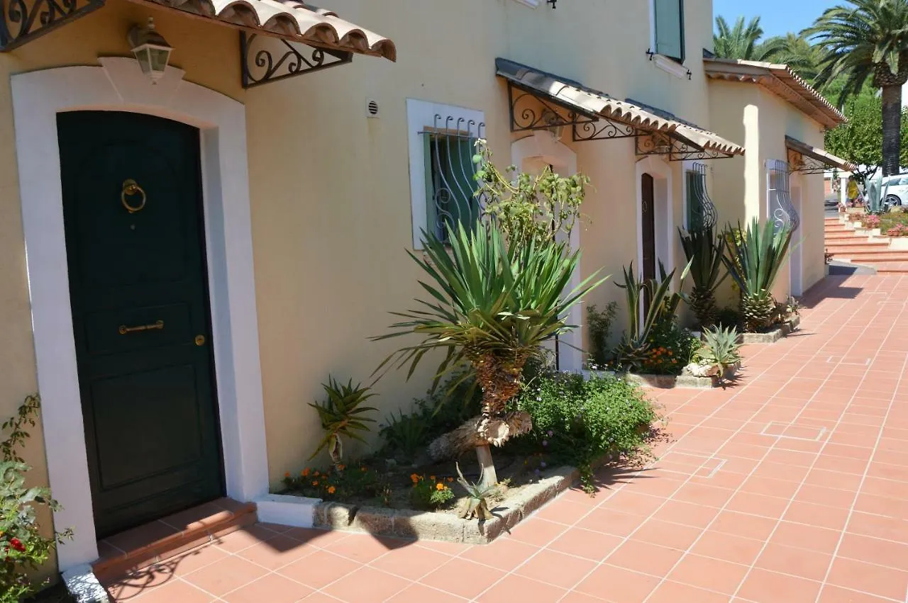 Villa 4 Seasons Saint-Tropez 0*,